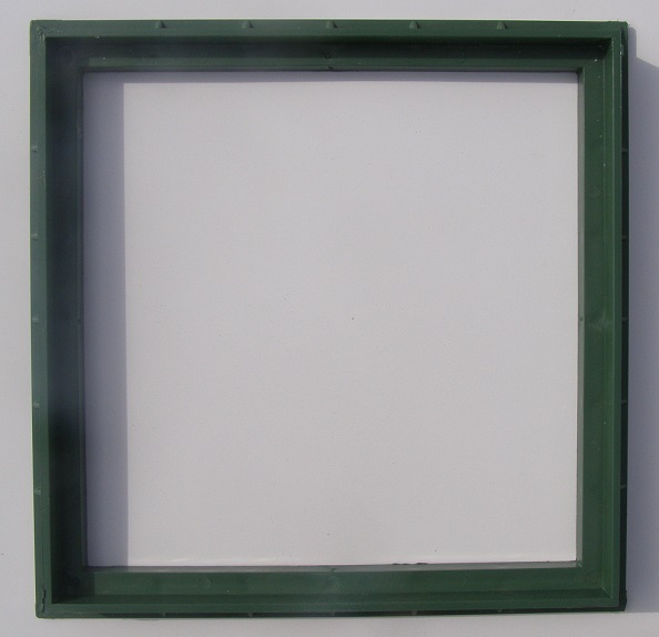300x300 zelený Rám k plastovému poklopu a roštu